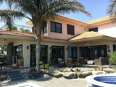 7249_Exterior_Pool_2