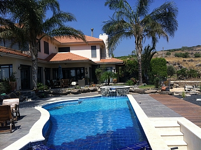7249_Exterior_Pool_4
